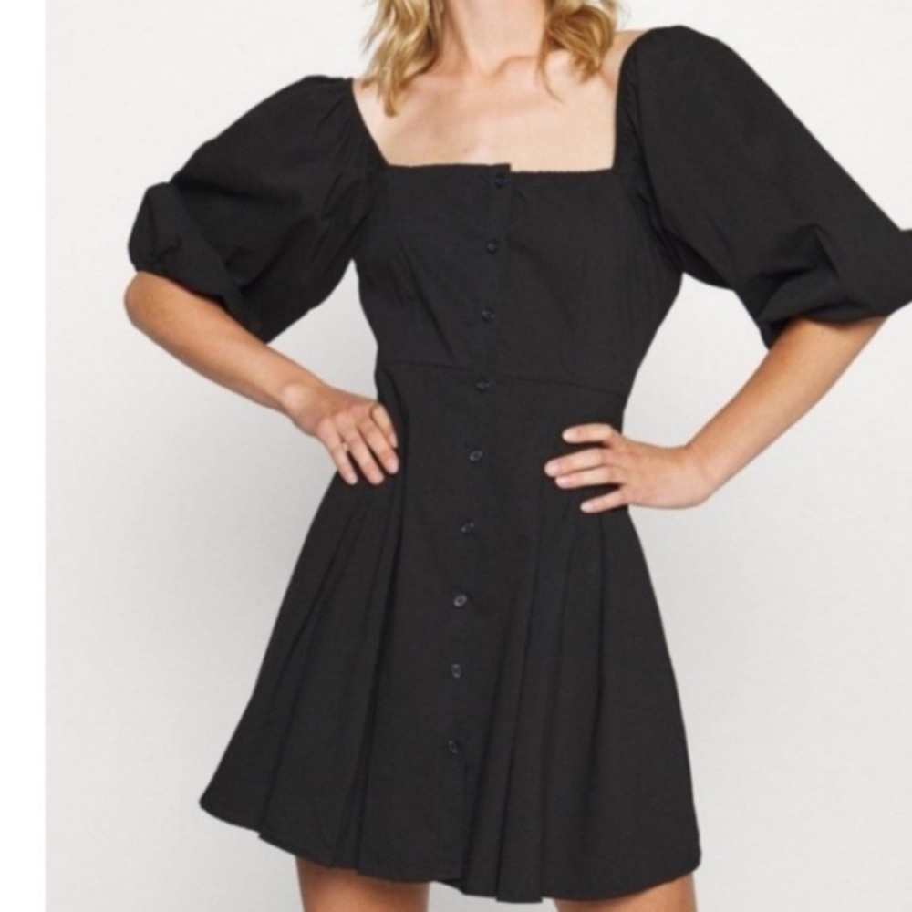 🔥NWT Danielle Bernstein mini puff sleeve dress🔥